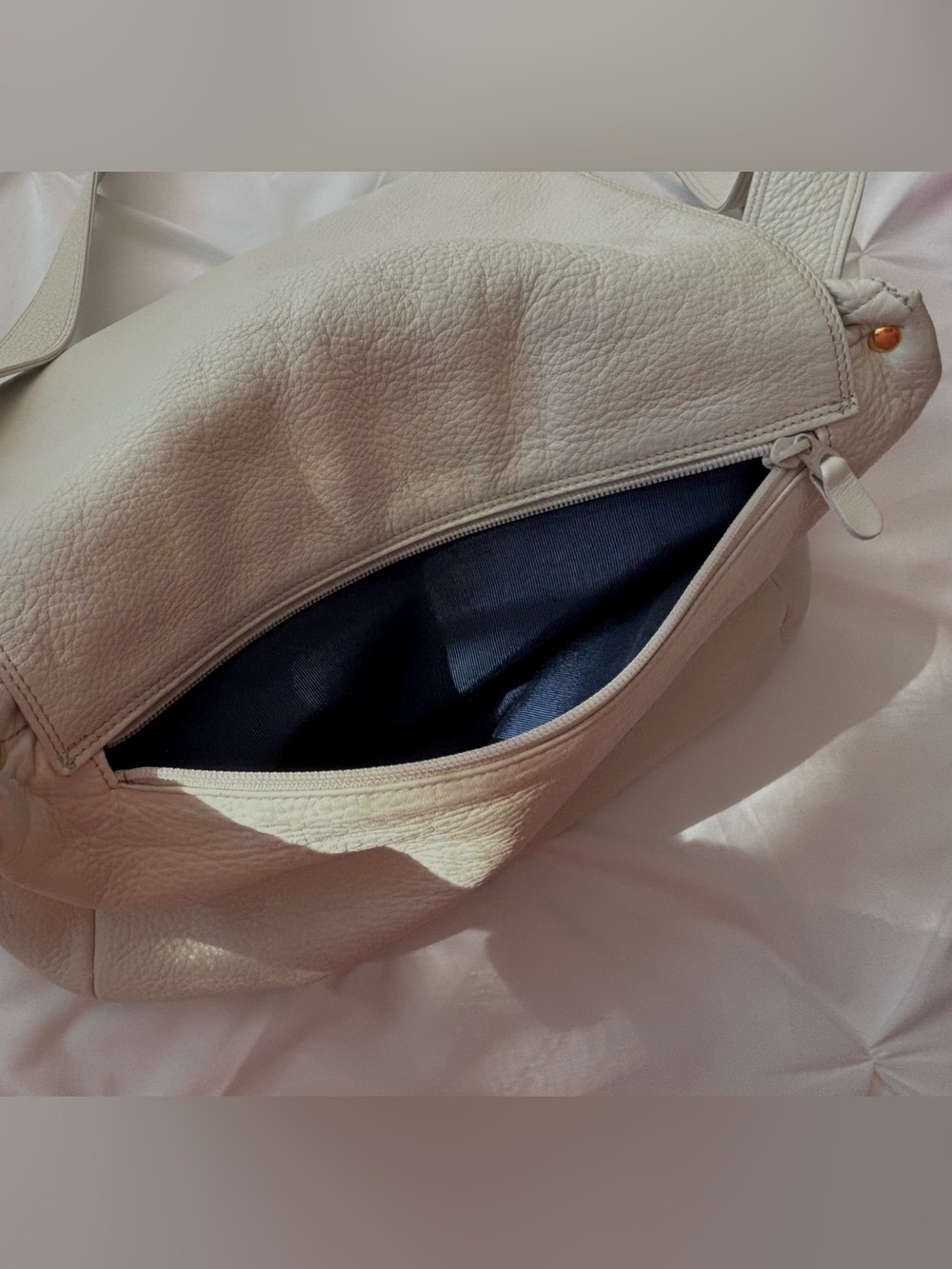 Givenchy Life Vintage Soft Pebble Leather Crossbody Bag, Off-White, EVC - Picture 16 of 16